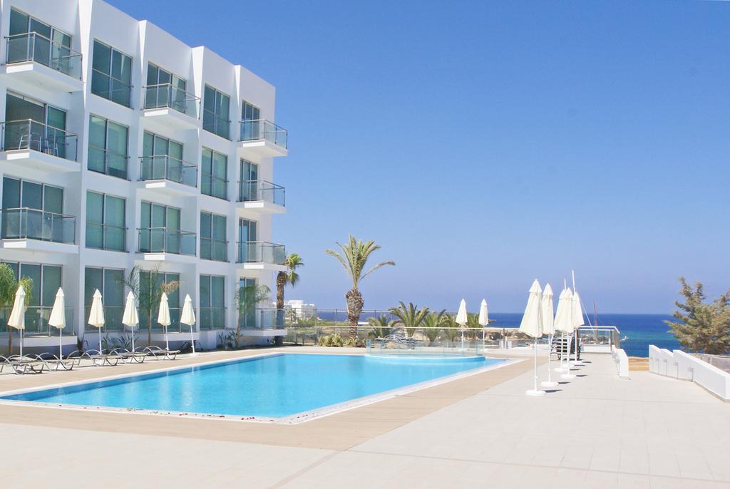 Calypso - Coralli Beachfront Apartment Protaras Exterior foto